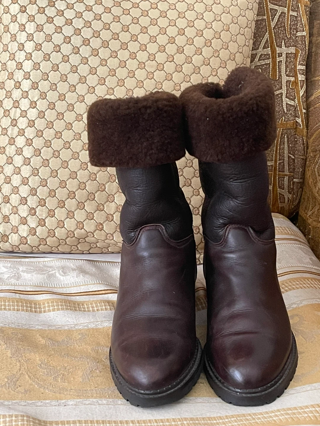 Brown Leather and Shearling Lined Boots - photo 2