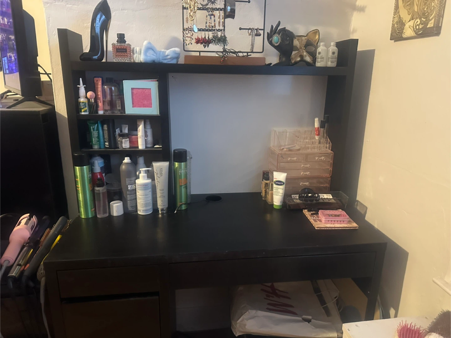 IKEA Micke desk with hutch. Black-brown