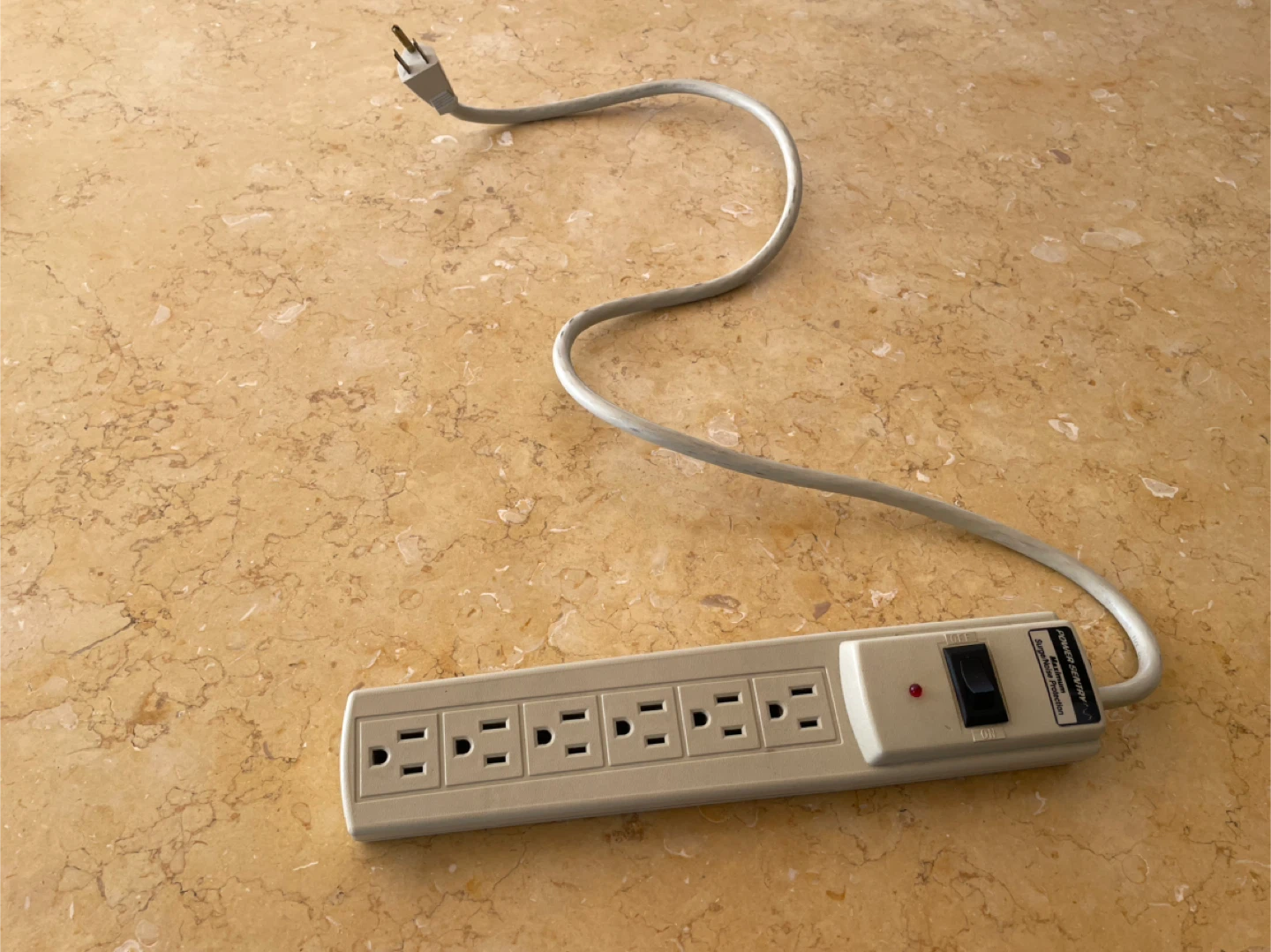 6-Outlet Surge Protector Power Strip