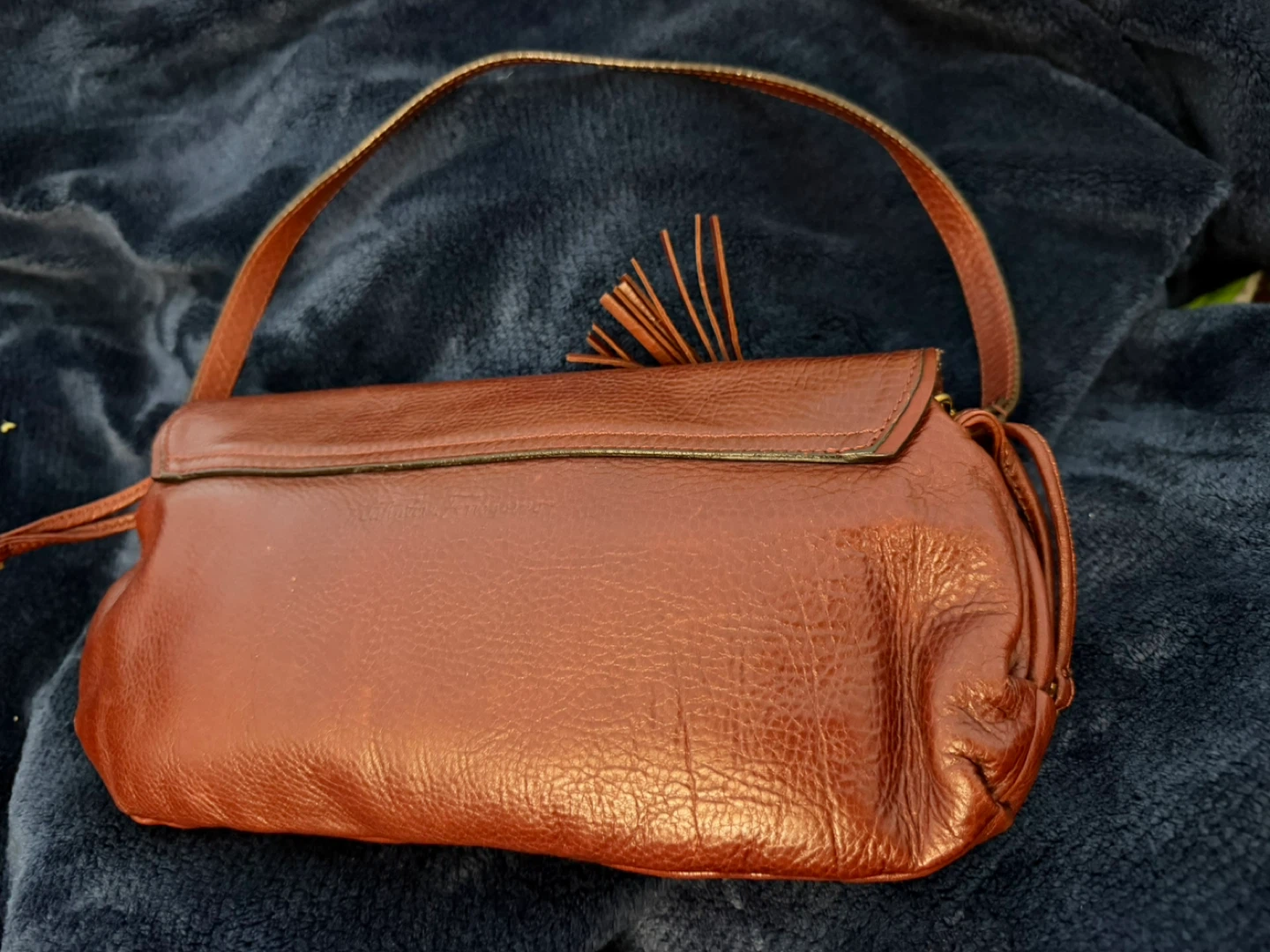 Salvatore Ferragamo Leather Shoulder Bag - photo 4