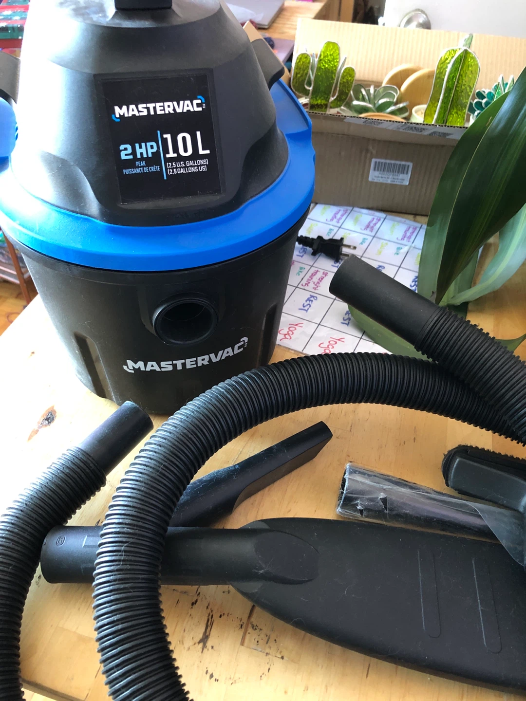 Mastervac 10L Wet/Dry Vacuum with Accessories - photo 3