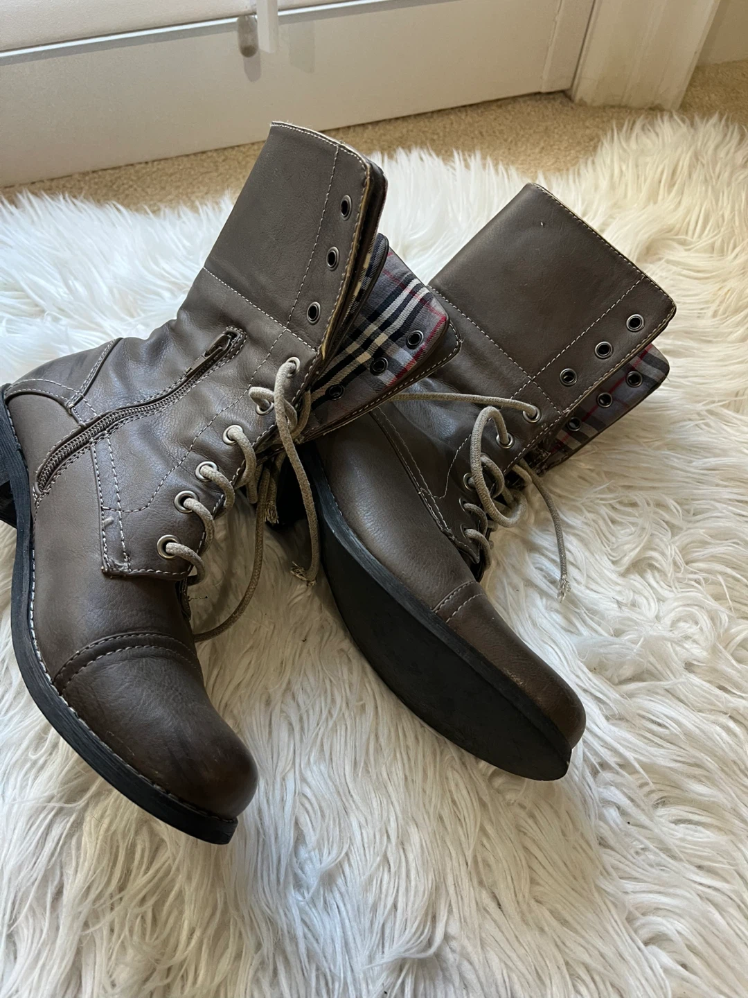 Women's Fold-Over Lace-Up Boots