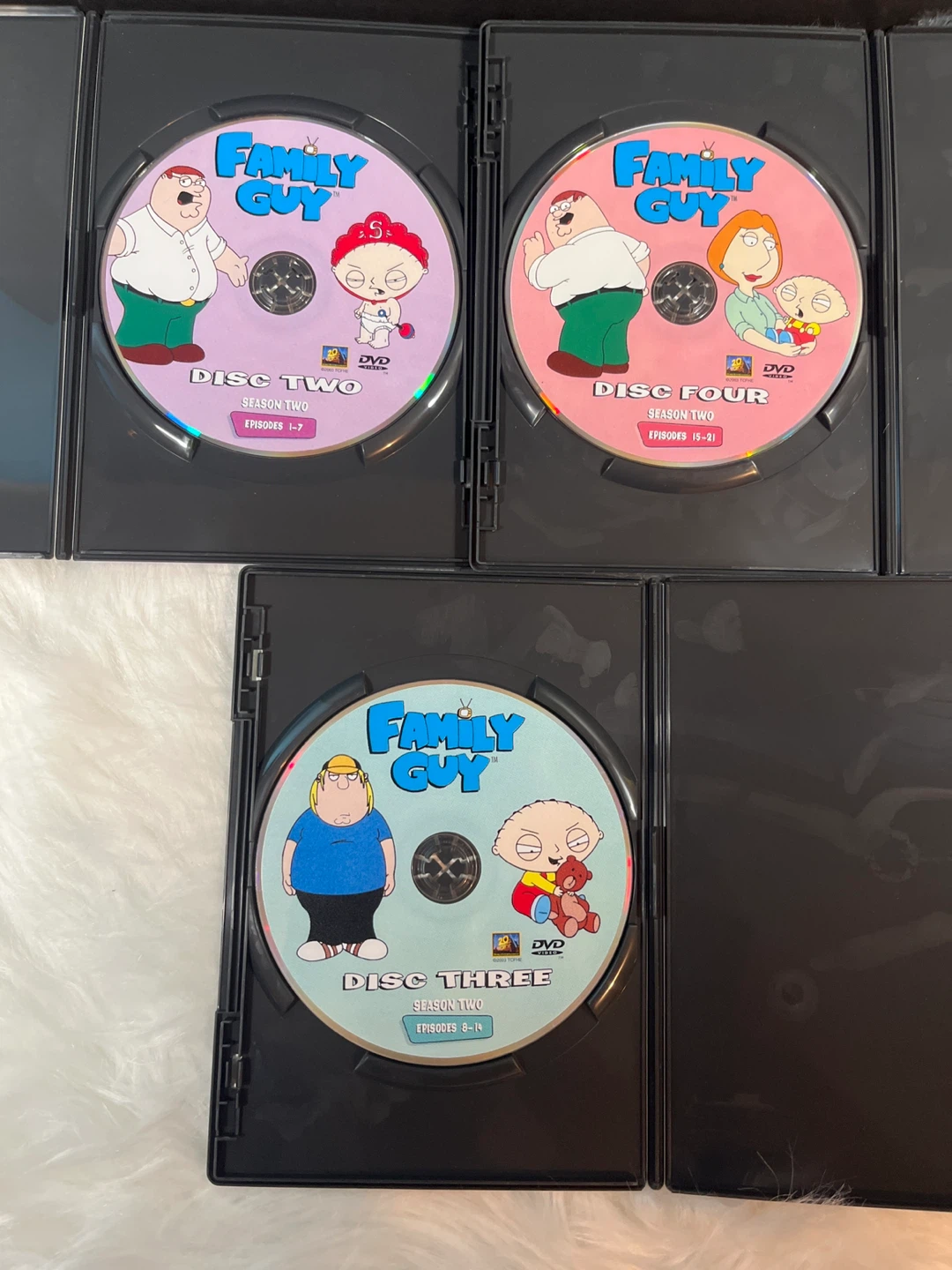 Family Guy Season 2 Volume 3 DVD Set - photo 2