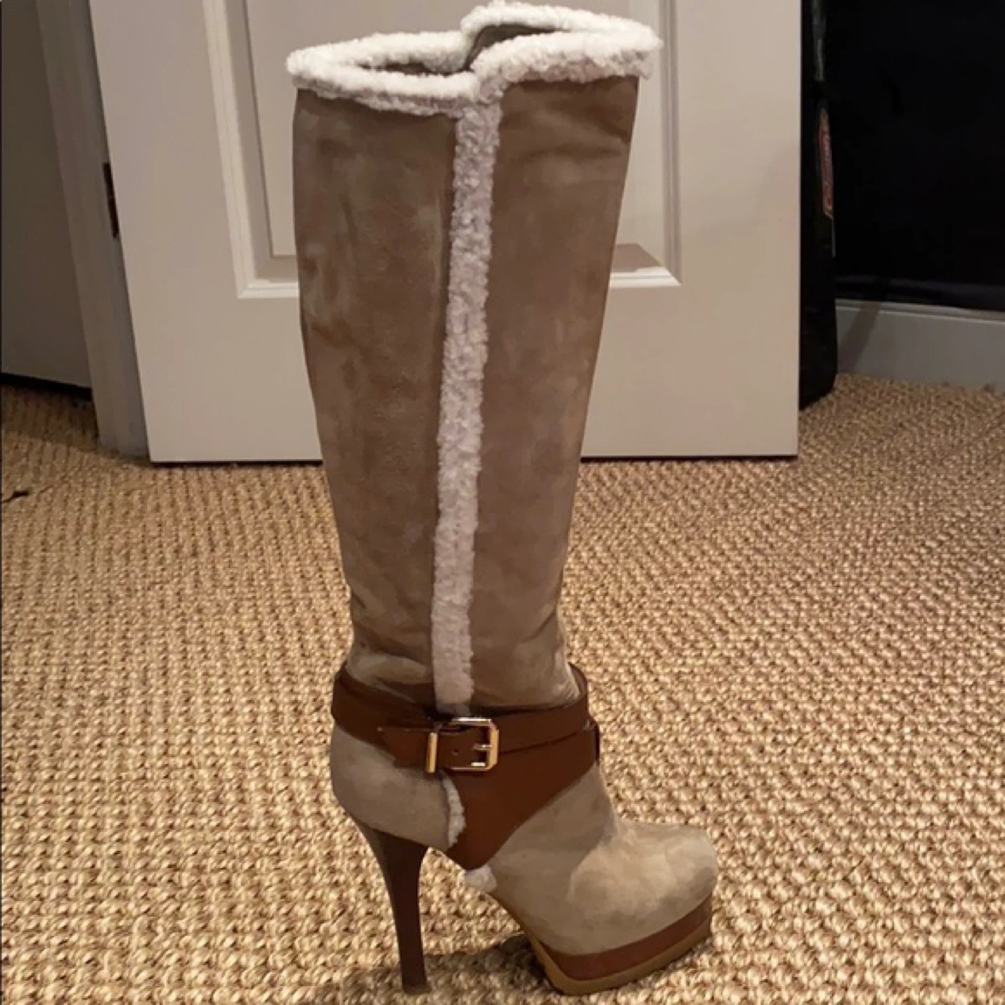 Fendi Suede Shearling Boots Size 38 - photo 2