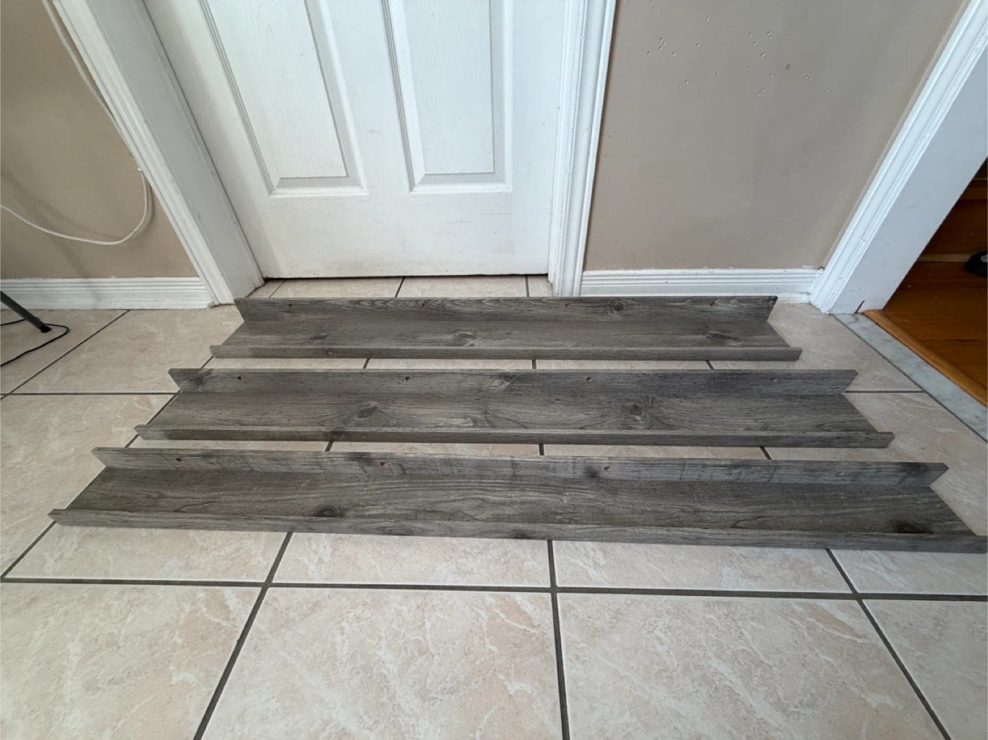 Set of 3 long Grey Wooden Wall floating  Shelves - photo 3