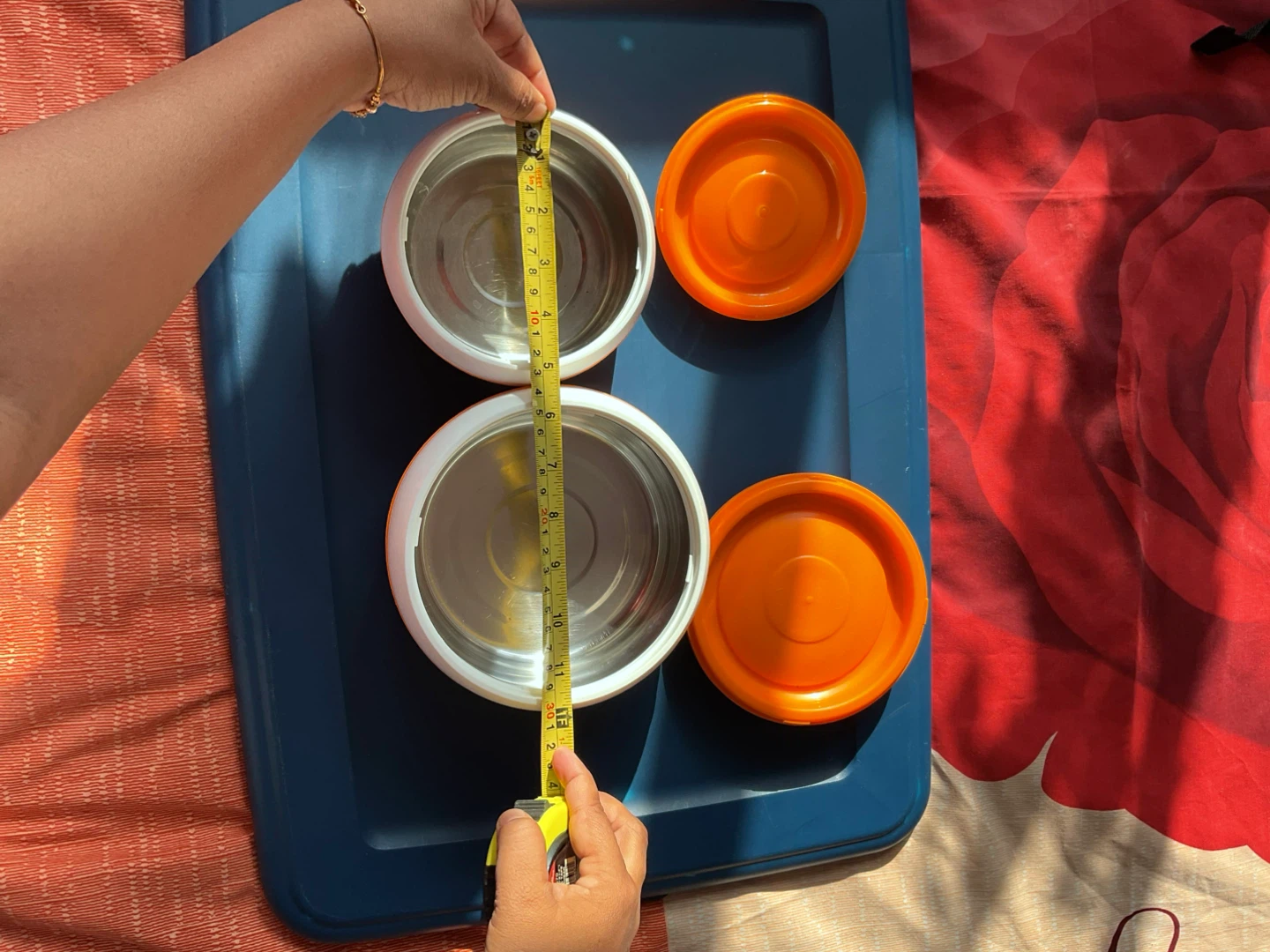 Set of 2 Orange and White Insulated Food Containers - photo 4