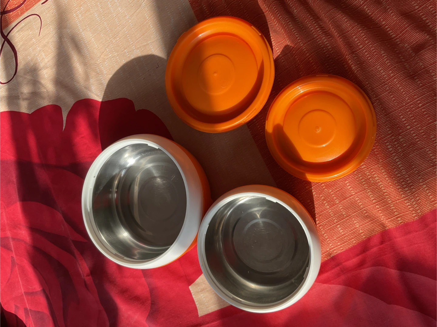 Set of 2 Orange and White Insulated Food Containers - photo 2