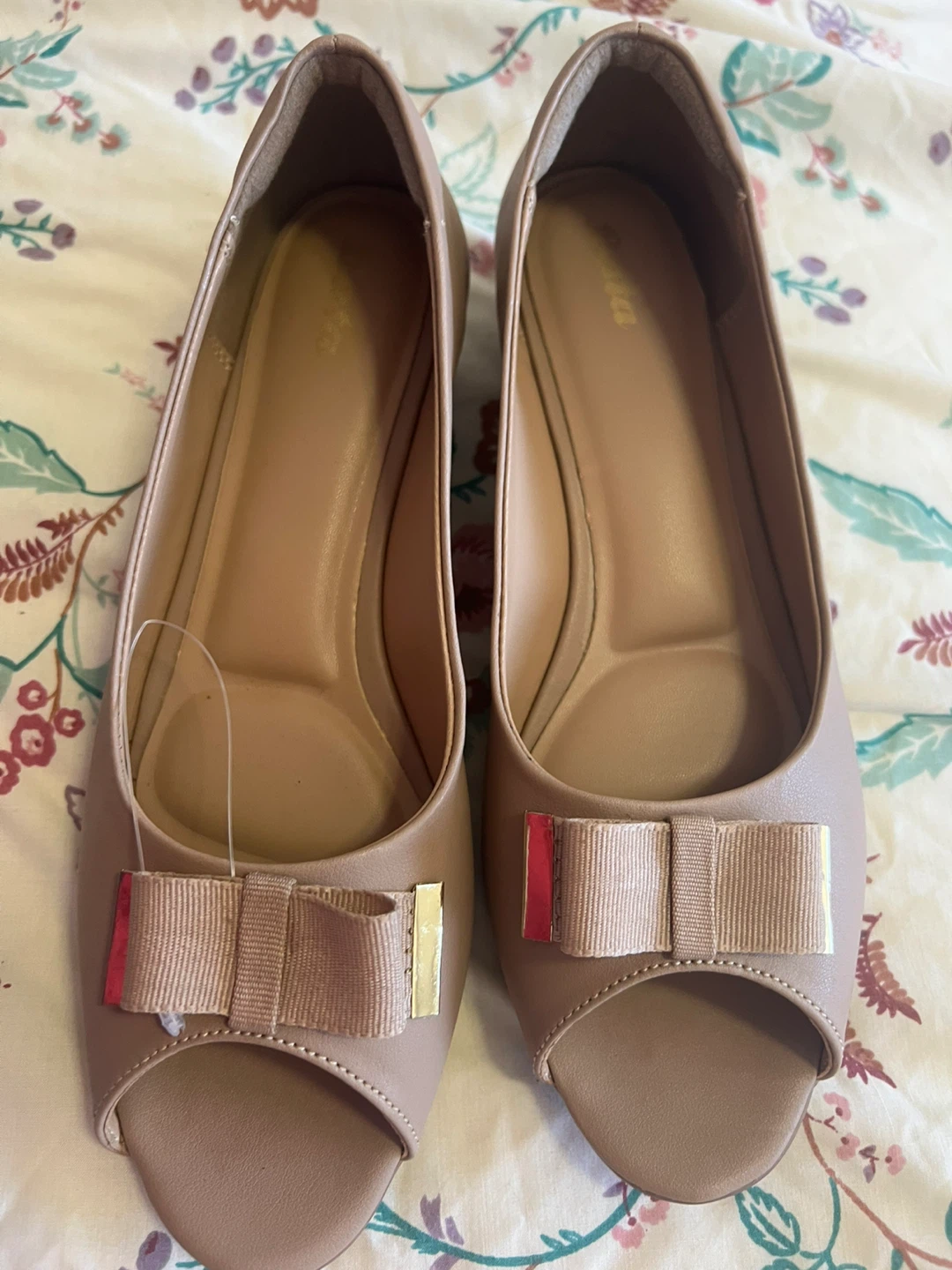 Bata Women's Peep-Toe Flats with Bow - Beige, Size 6 - photo 5