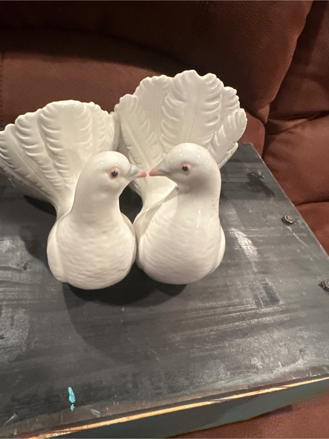 Lladro Kissing Doves figurine #1169