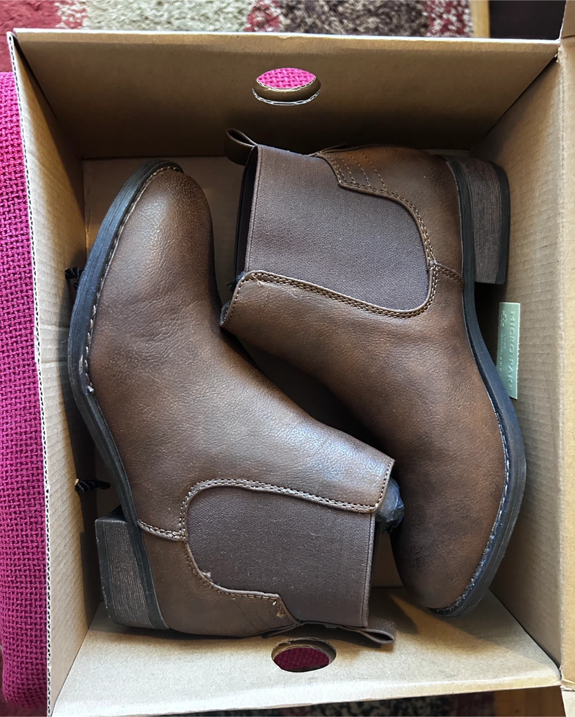 NIB Chelsea Boots Ladies size 7