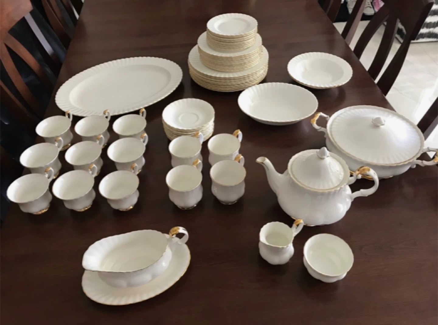Royal Albert Val D’Or China Dinner Set