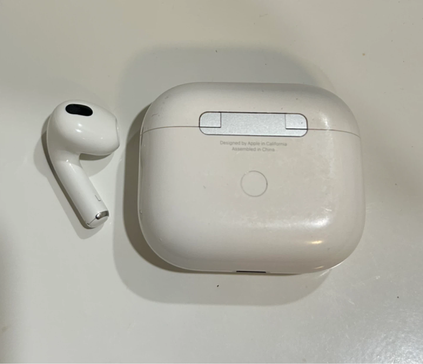 Left AirPods 3rd with charging case - photo 2