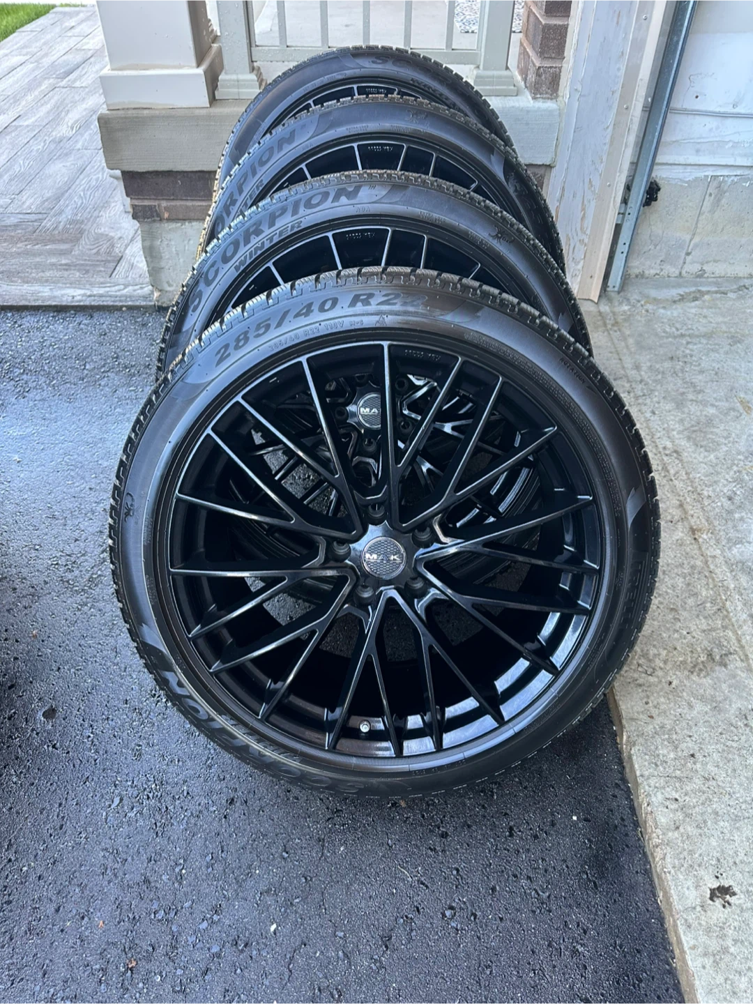 22” ASTON MARTIN DBX - photo 4