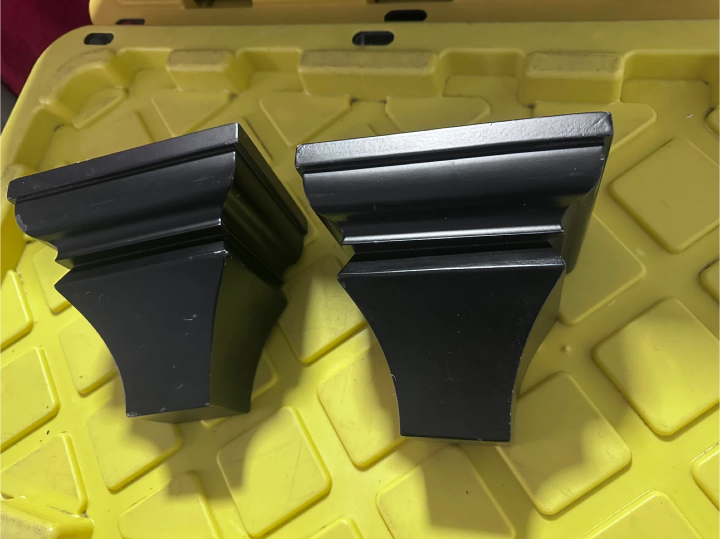 Set of 2 Black Decorative Wall Shelves