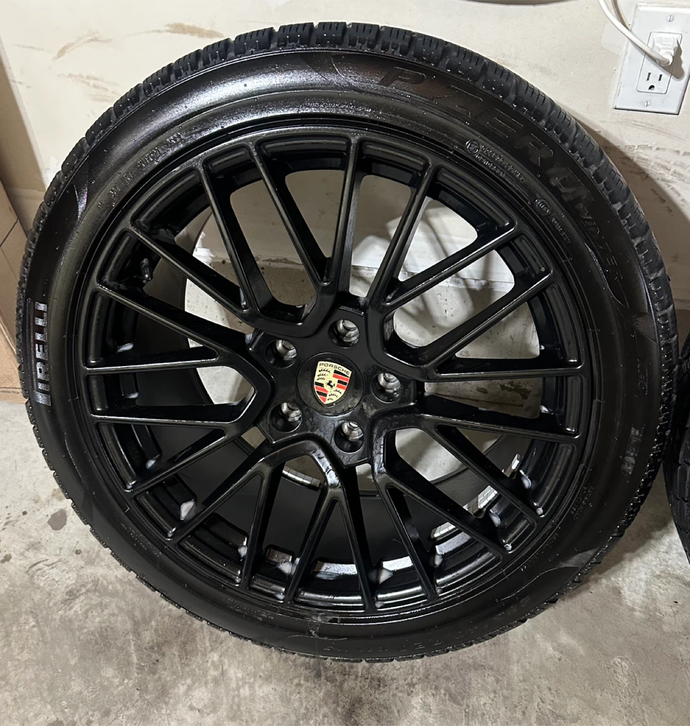 245/45/20 & 285/40/20 PIRELLI TIRES/ RIMS