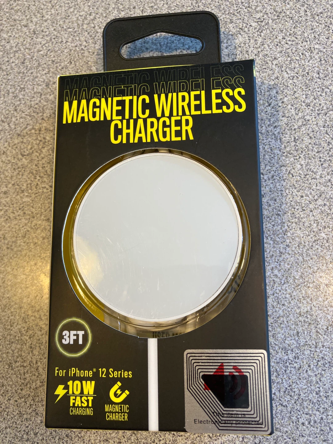 True Tech Magnetic Wireless Charger for iPhone 12 Series - photo 2