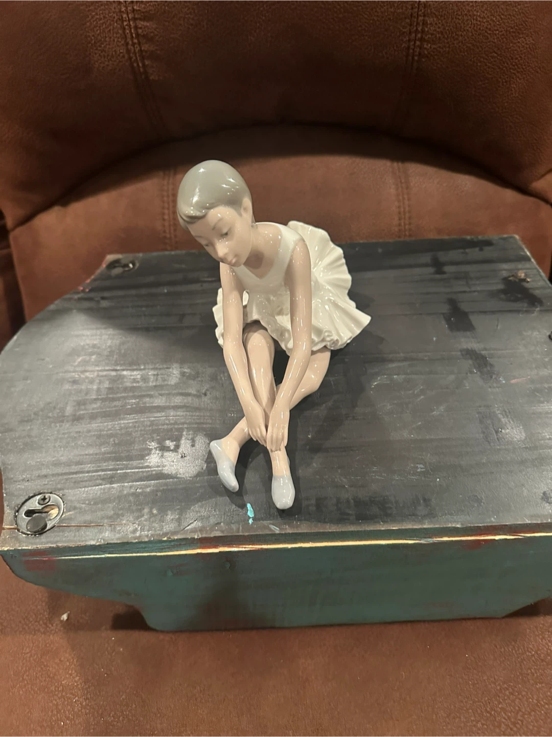Lladró porcelain figurine, known as "Seated Ballerina" # 0147.