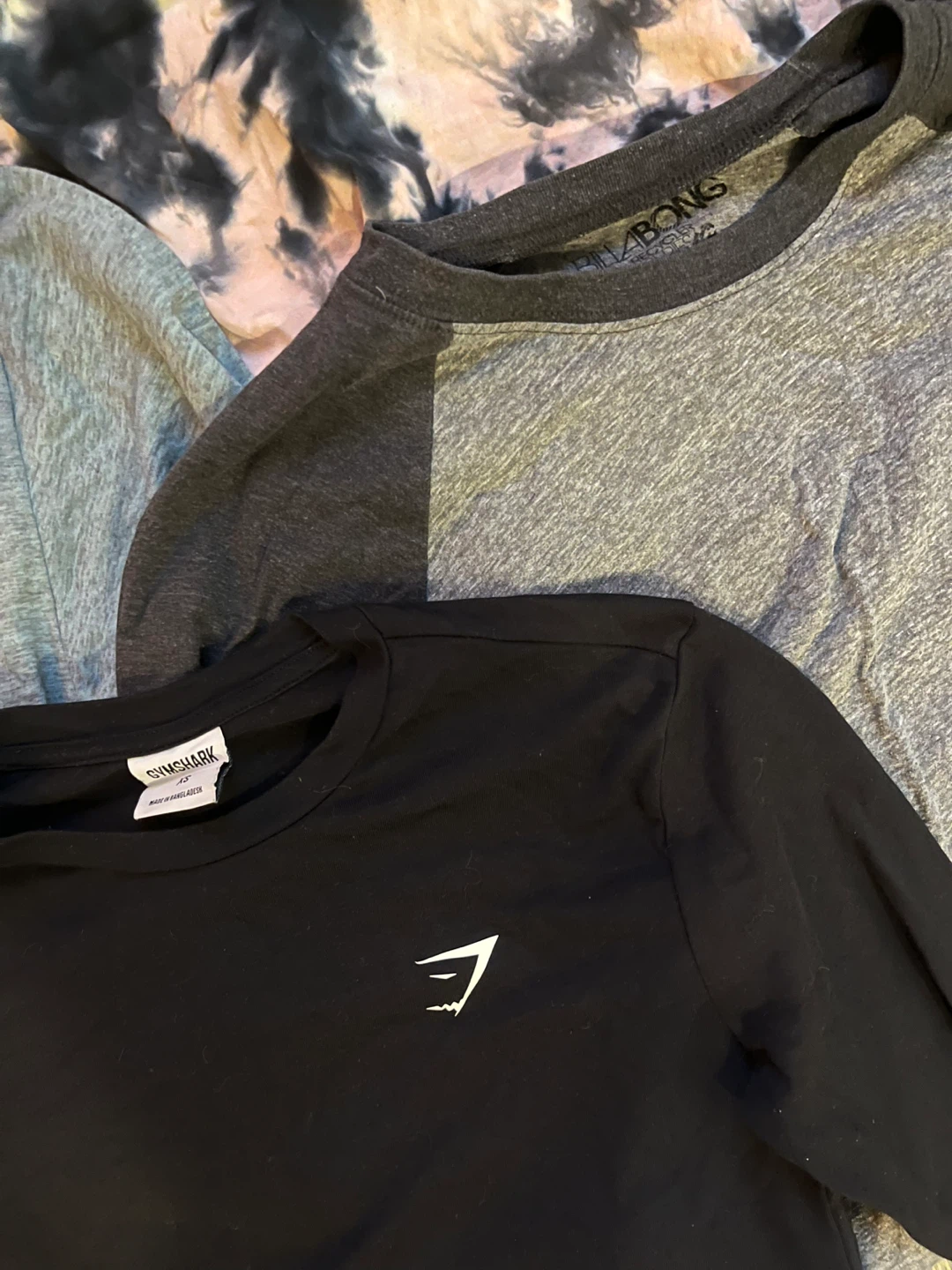 Bundle of 5 Men's Tops - H&M, Playboy, Gymshark, Billabong - photo 2