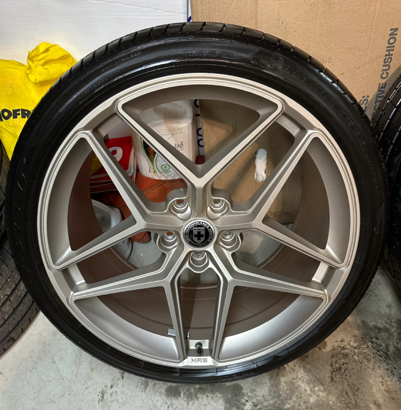 22” HRE STAGGERED RIMS/ PIRELLI TIRES 98% - photo 4