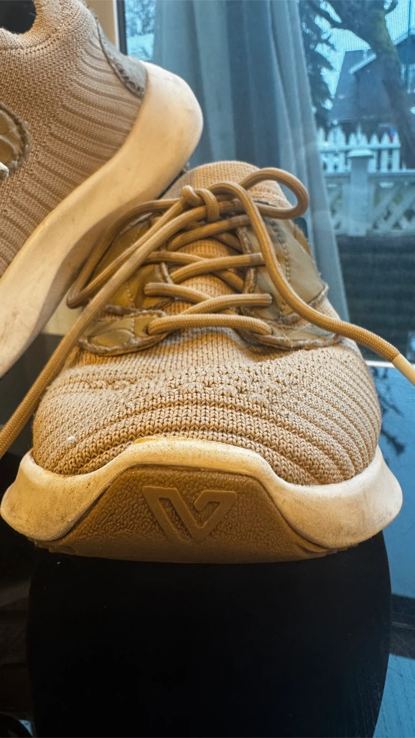 Everyday Move Vessi Sneakers sz W7