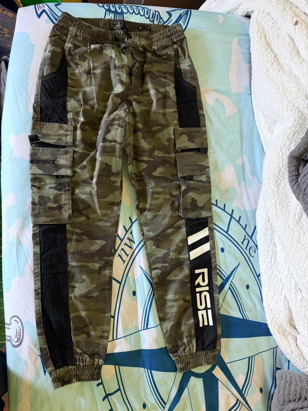 Camo Cargo Joggers 30” - photo 2
