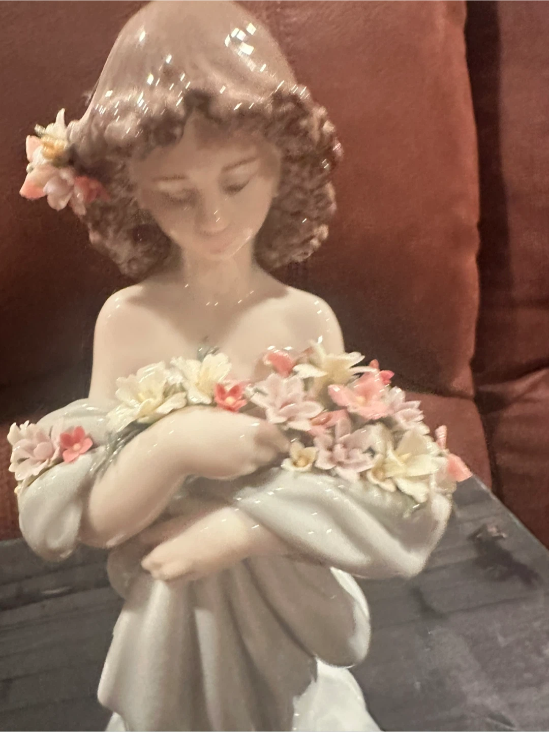 Lladró "Petals of Love" porcelain figurine, model number 6346. - photo 3