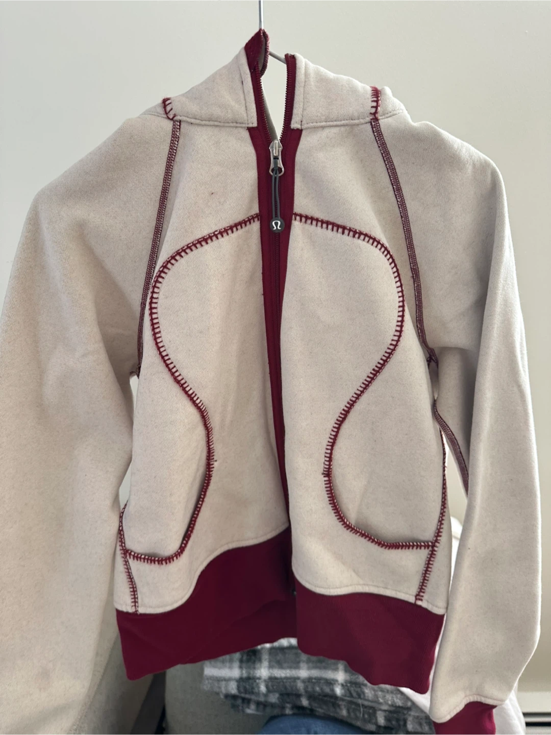 Lululemon Athletica Hoodie Size 10 - photo 4