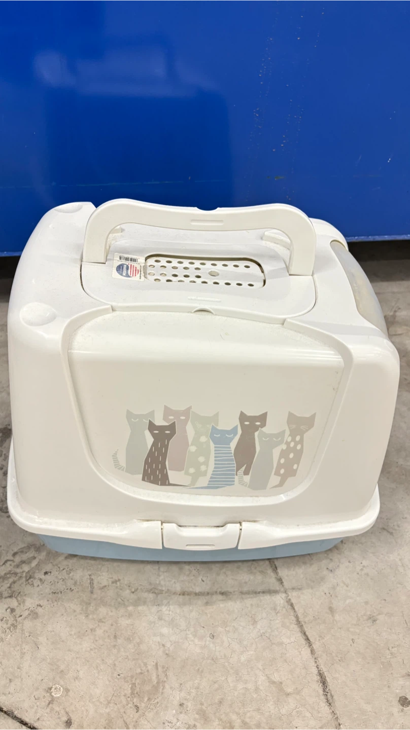 Covered Cat Litter Box with Handle - photo 5
