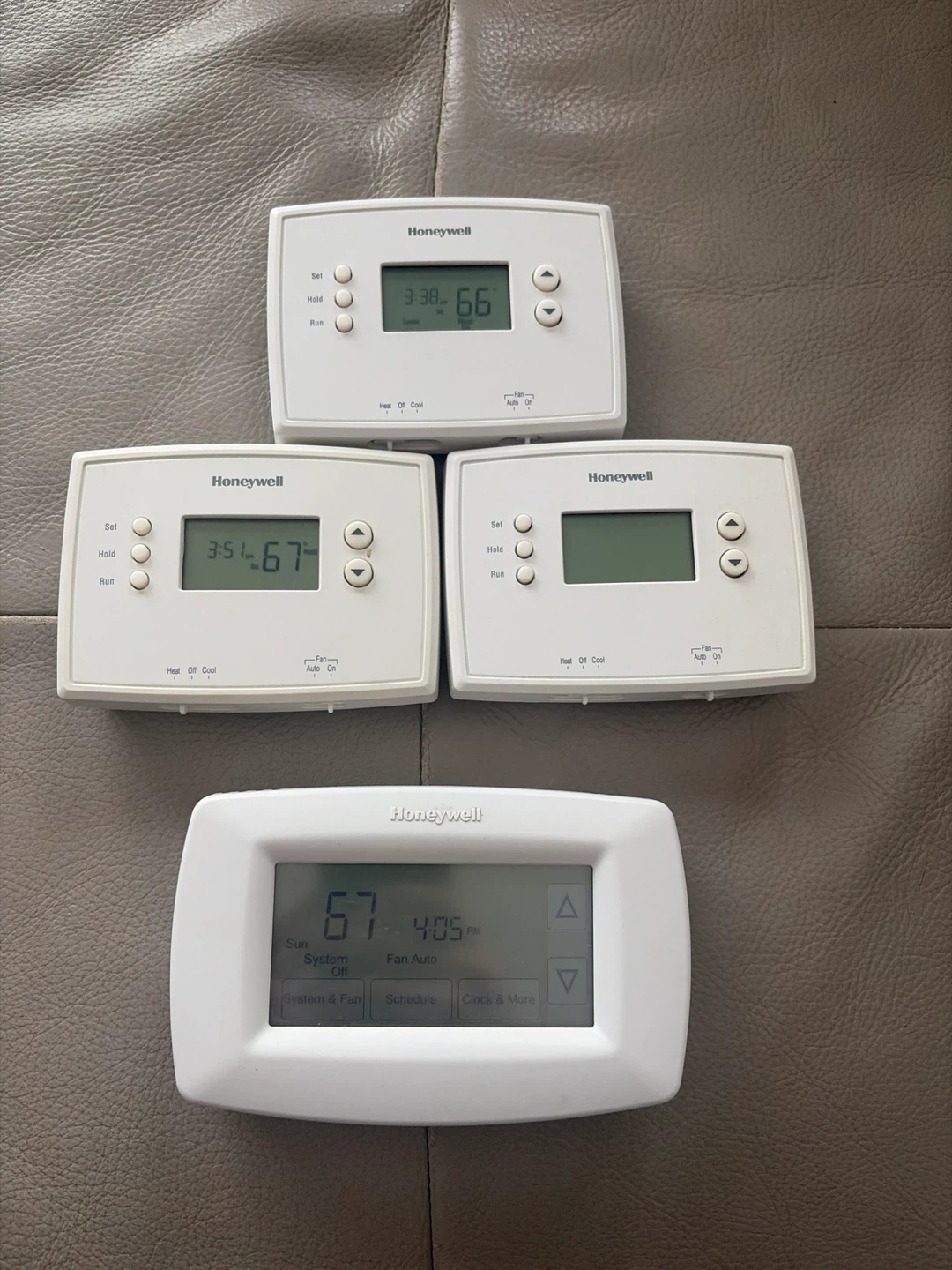Lot of 4 Honeywell Thermostats