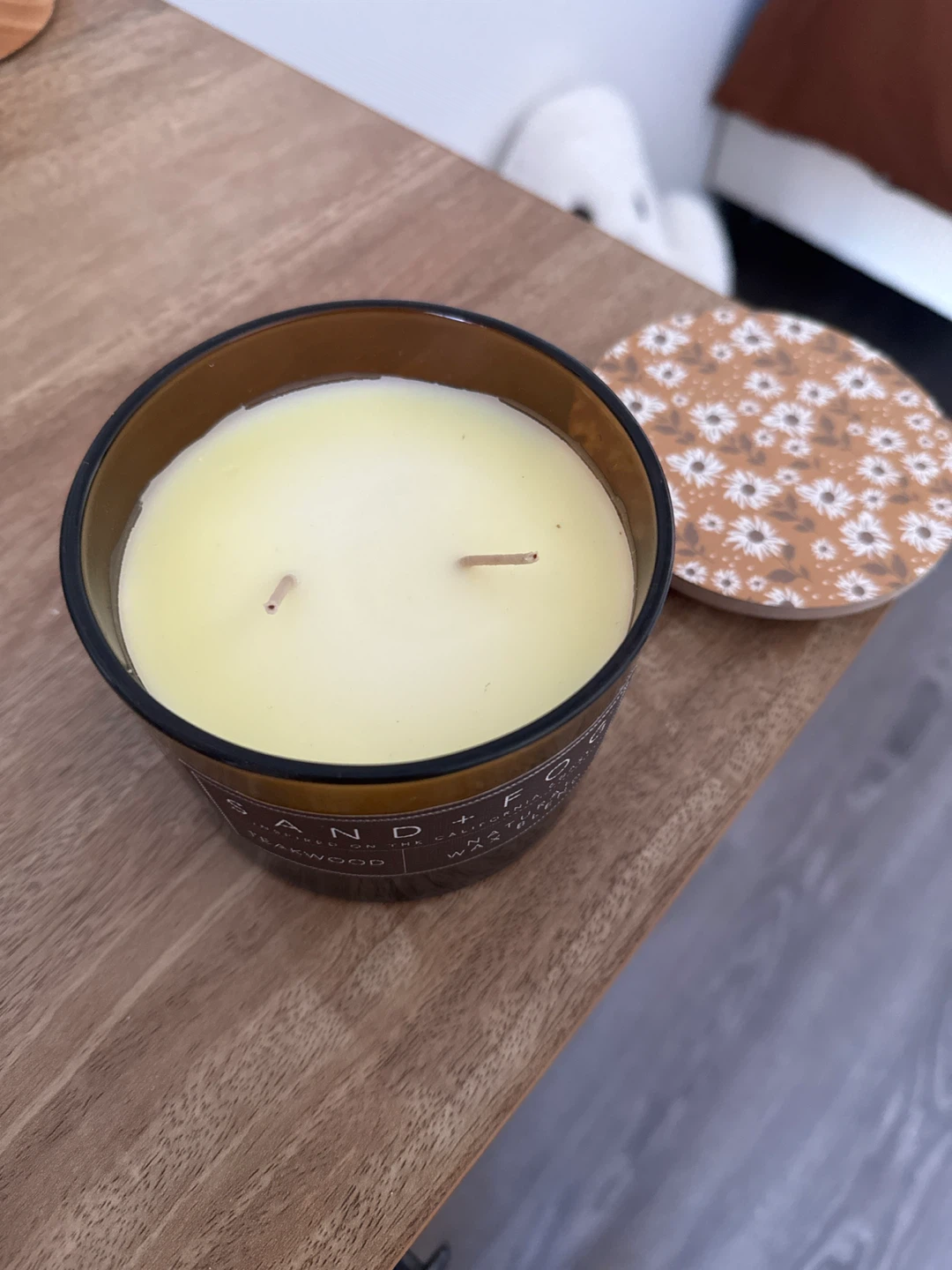 Sand + Fog Teakwood Natural Wax Blend Candle - photo 2
