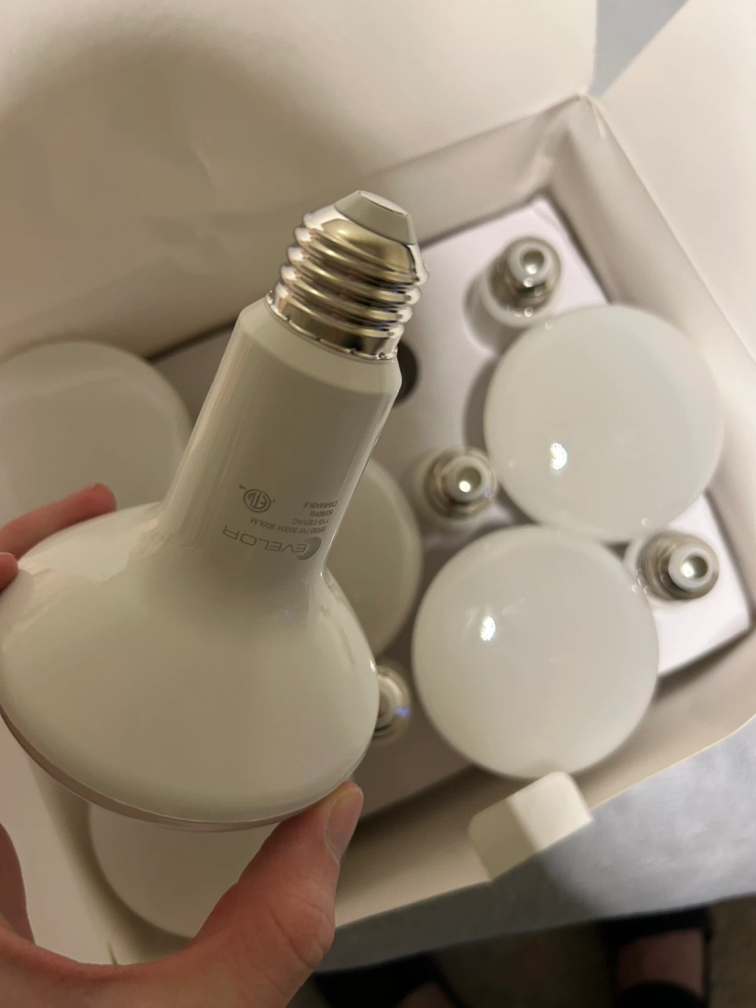 EVELOR BR30 LED Bulbs - 12 Pack - photo 4