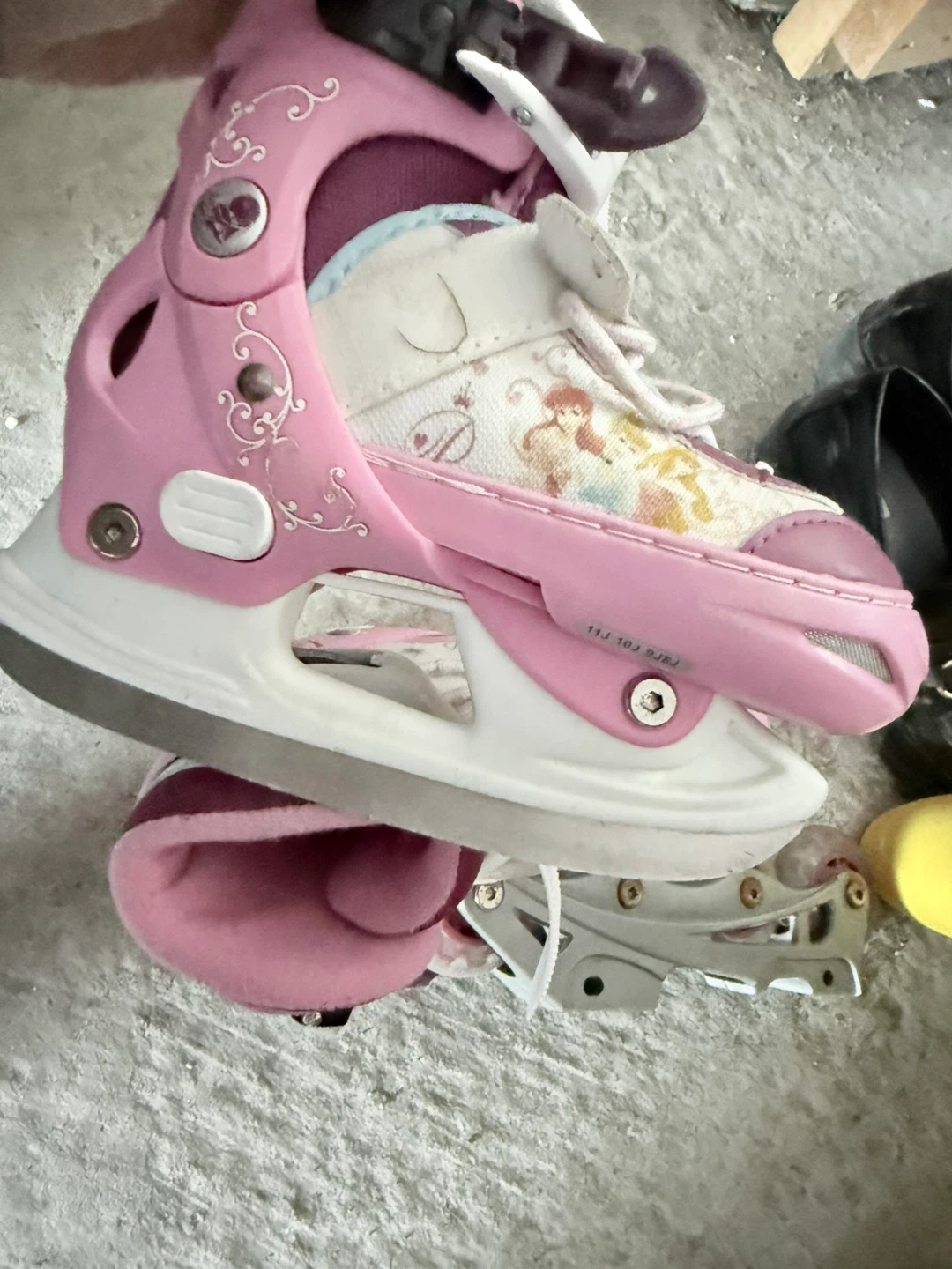 Children's Adjustable size J8-11 Roller Skates/Ice Skates