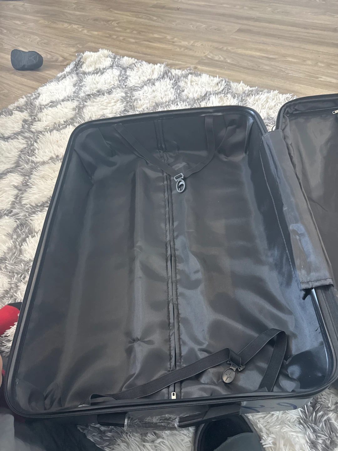 Toscano Italy Silver Hard-Shell Luggage - photo 5