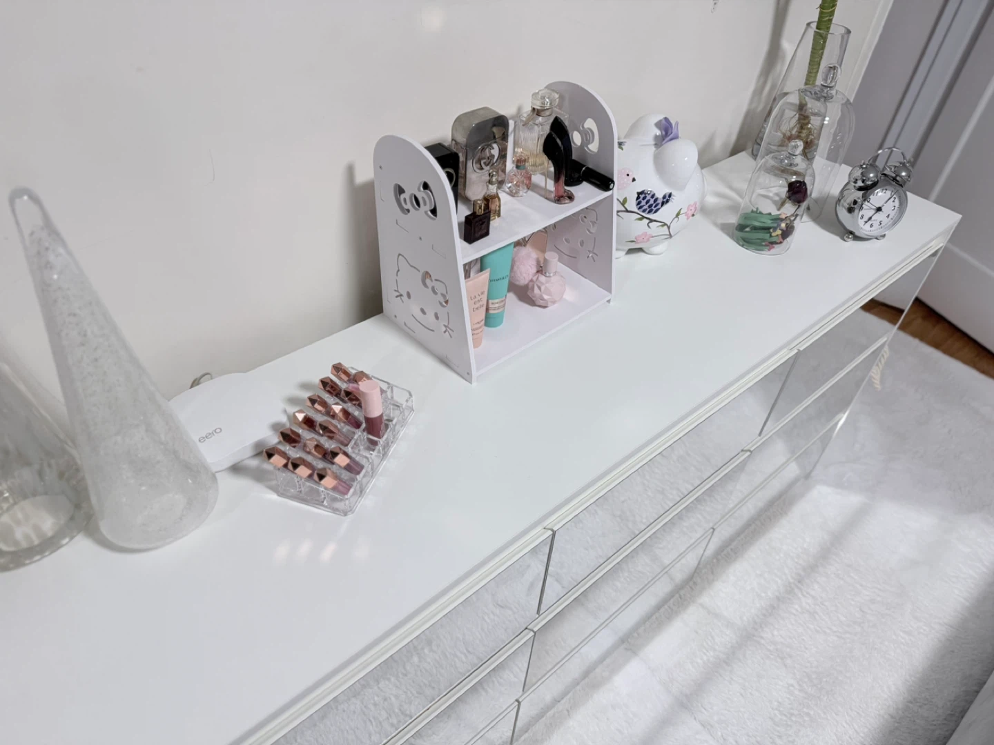 White Dresser with Mirrored Drawer Fronts - photo 5