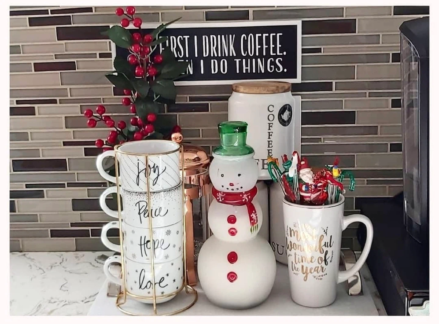Stacking Coffee Mugs with Christmas Theme