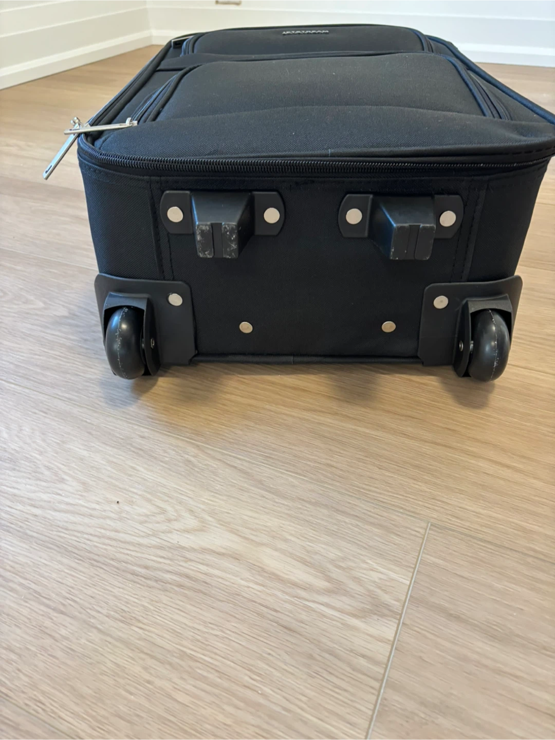 Jetstream Black Carry-On Luggage - photo 5