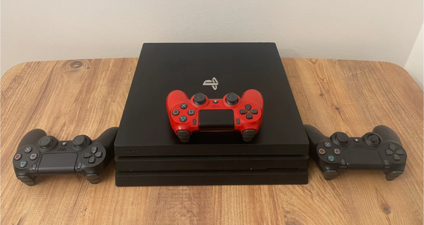 PlayStation 4 Pro Bundle with 3 Controllers - photo 5
