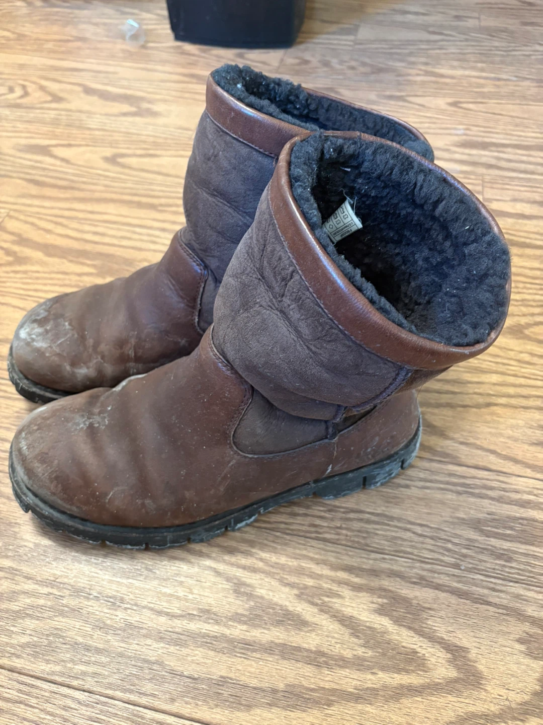 UGG Men Winter Leather Boots Size 10
