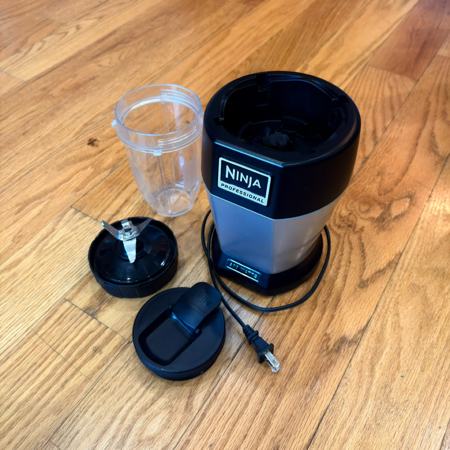 Ninja Professional Blender Base with Cup and Blade