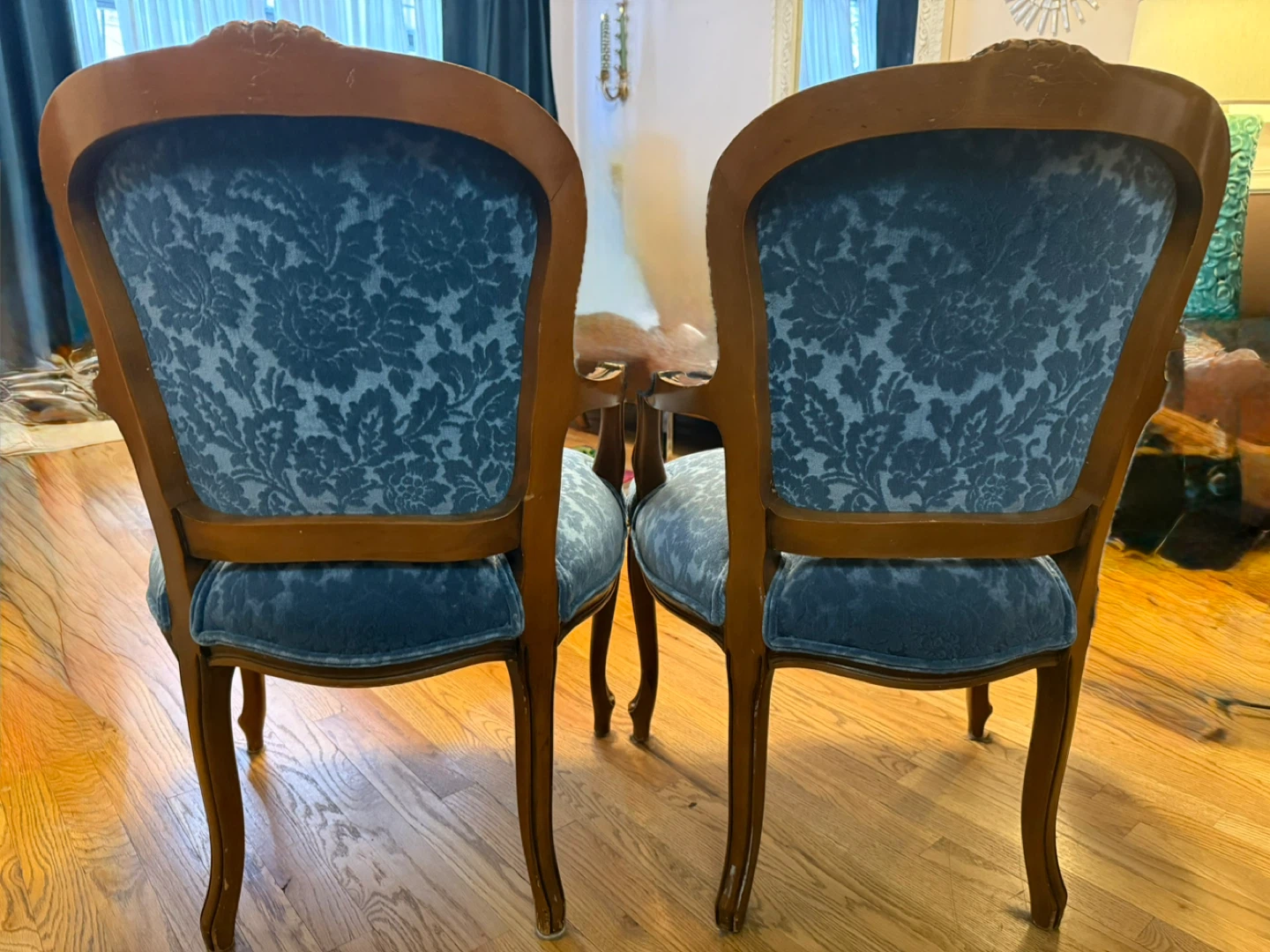 Antique French Style Accent Chairs - Pair - photo 4