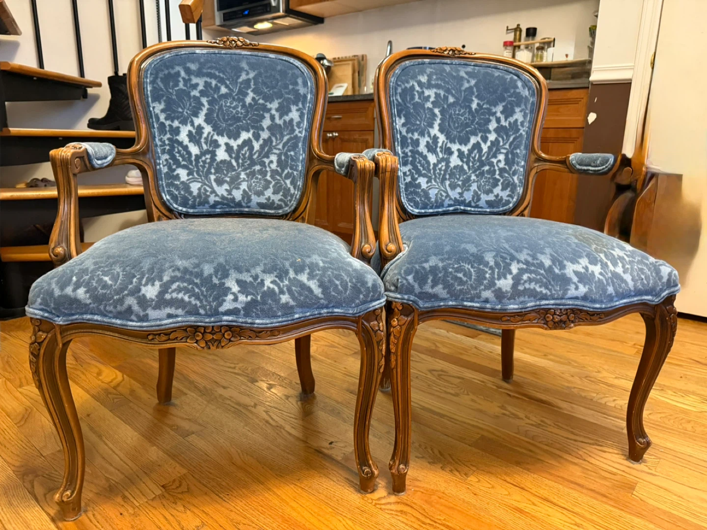 Antique French Style Accent Chairs - Pair - photo 2