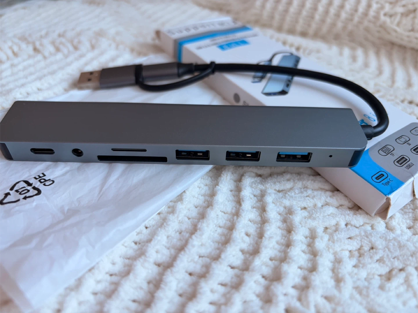 Type-C Adapter 8 in 1 Hub