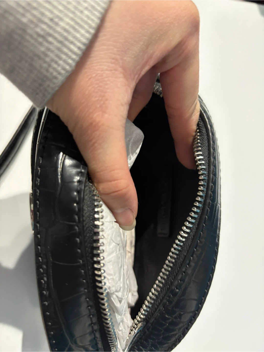 Michael Kors Black Leather Crossbody Bag - photo 2
