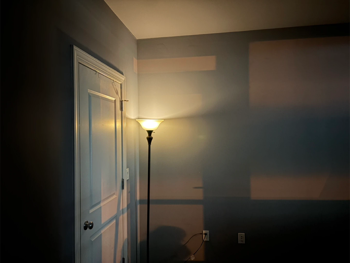 Torchiere Floor Lamp with Frosted Shade - photo 2