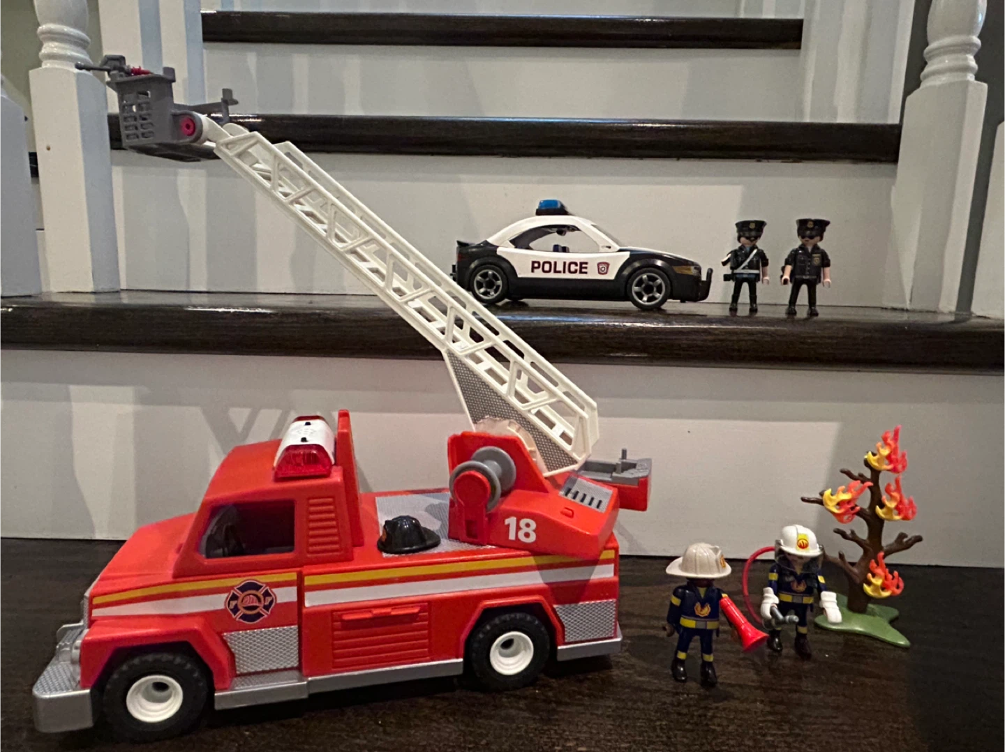 Playmobil Fire truck+police car