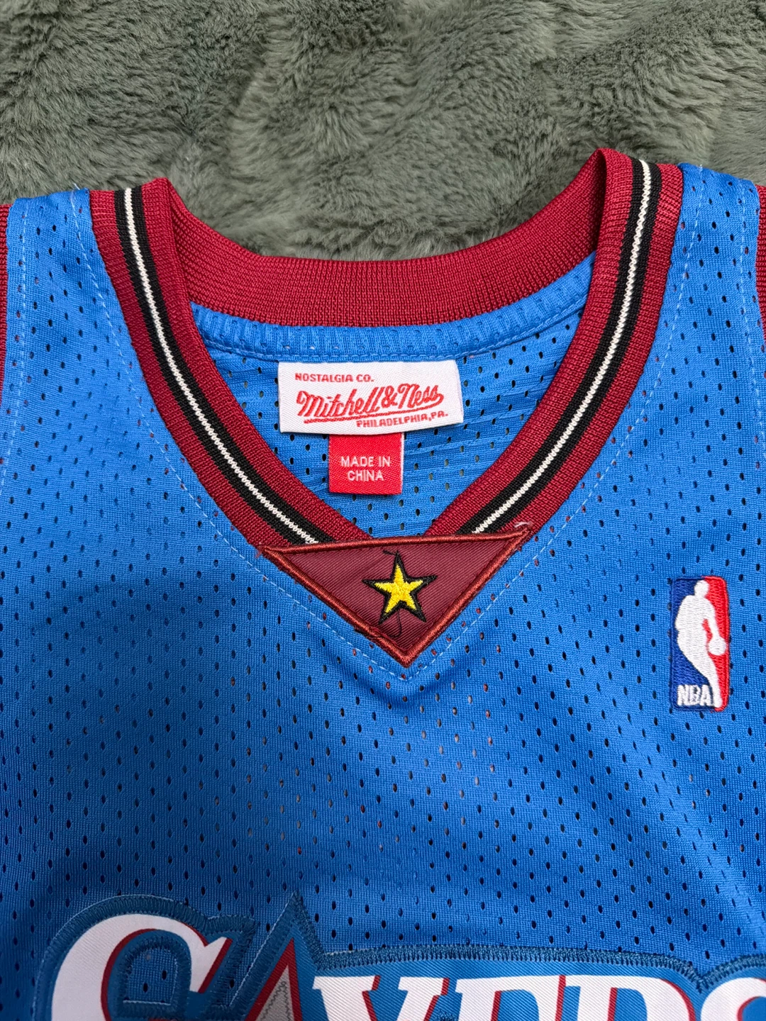 Mitchell & Ness Philadelphia 76ers Allen Iverson Jersey Size S - photo 2