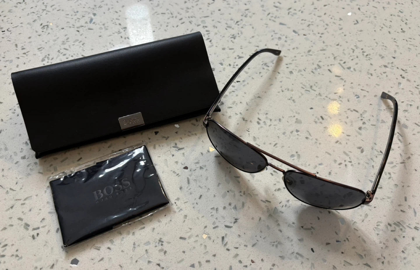 Hugo Boss Sunglasses - photo 2