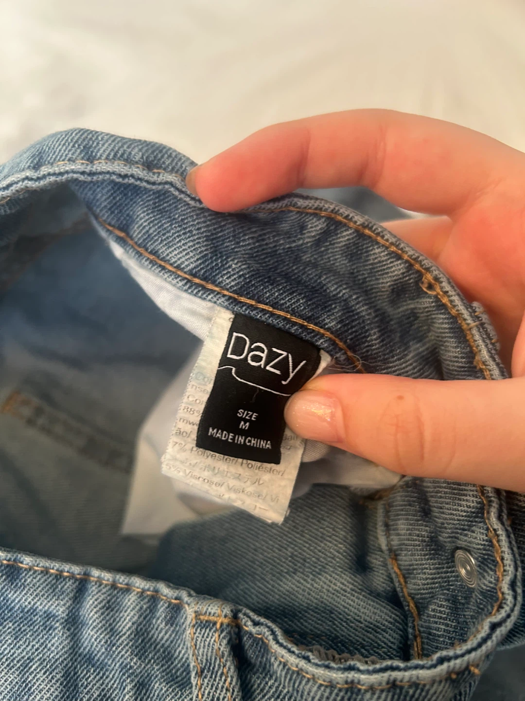 2 Pairs of jeans ( Dazy and refuge ) - photo 4