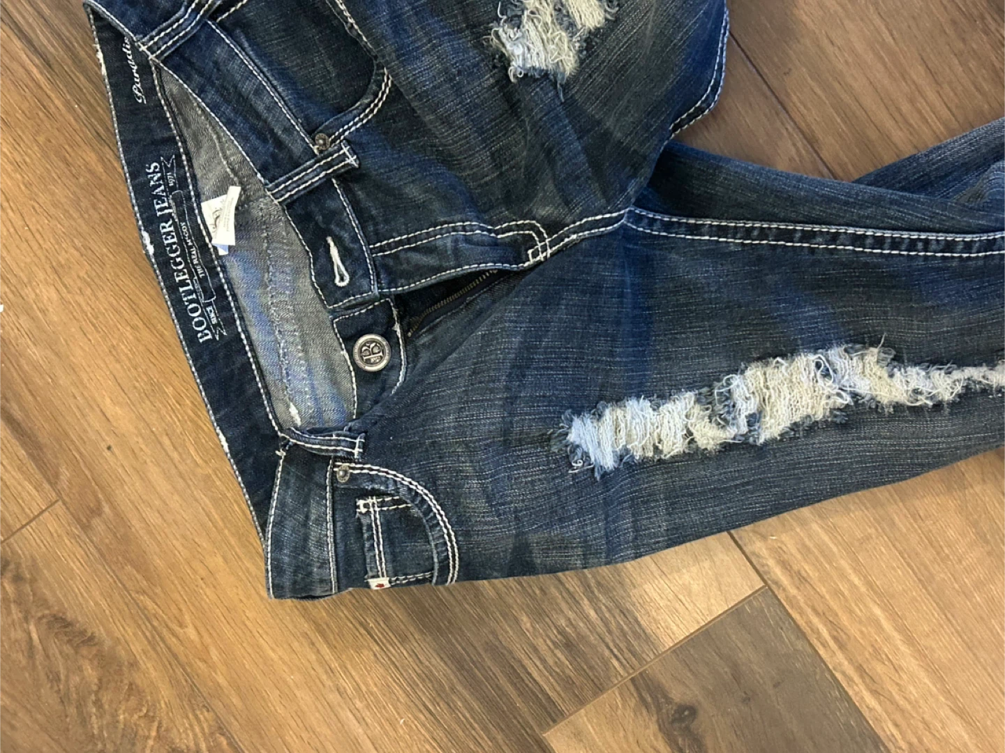 Bootlegger Distressed Denim Jeans - W31 L33 - photo 2