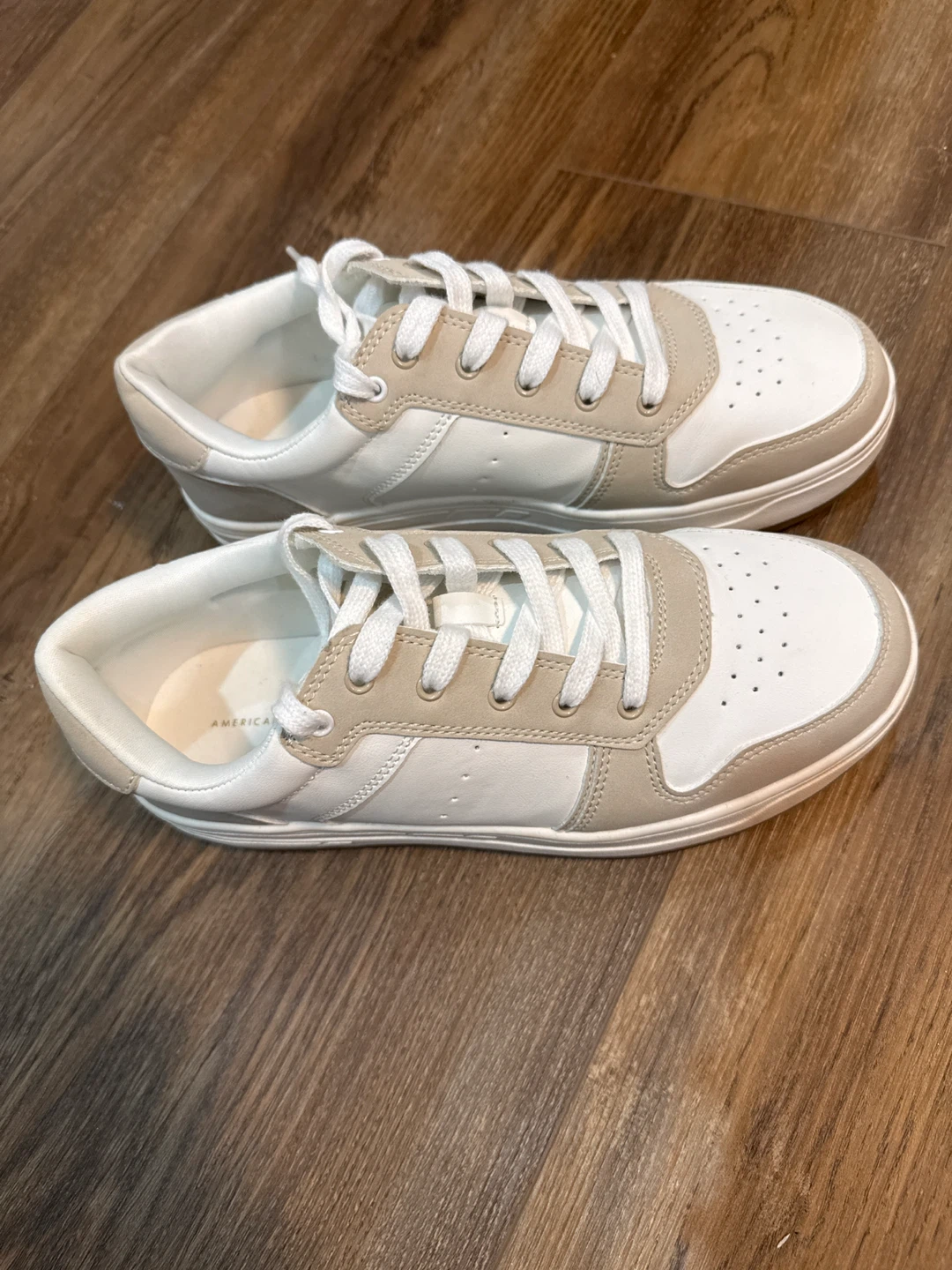 Moving sale- American Eagle White & Beige Sneakers - photo 2